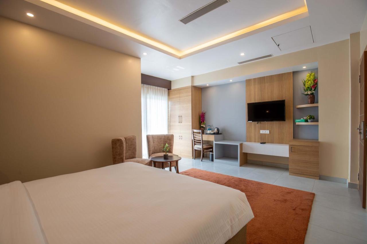 Hotel Palm International Butwal ภายนอก รูปภาพ