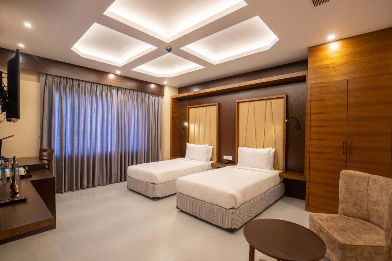 Hotel Palm International Butwal ภายนอก รูปภาพ