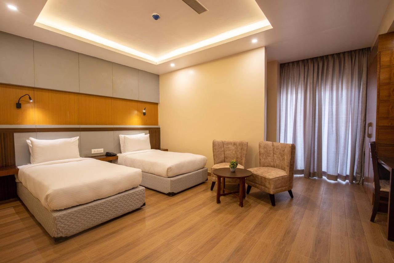 Hotel Palm International Butwal ภายนอก รูปภาพ