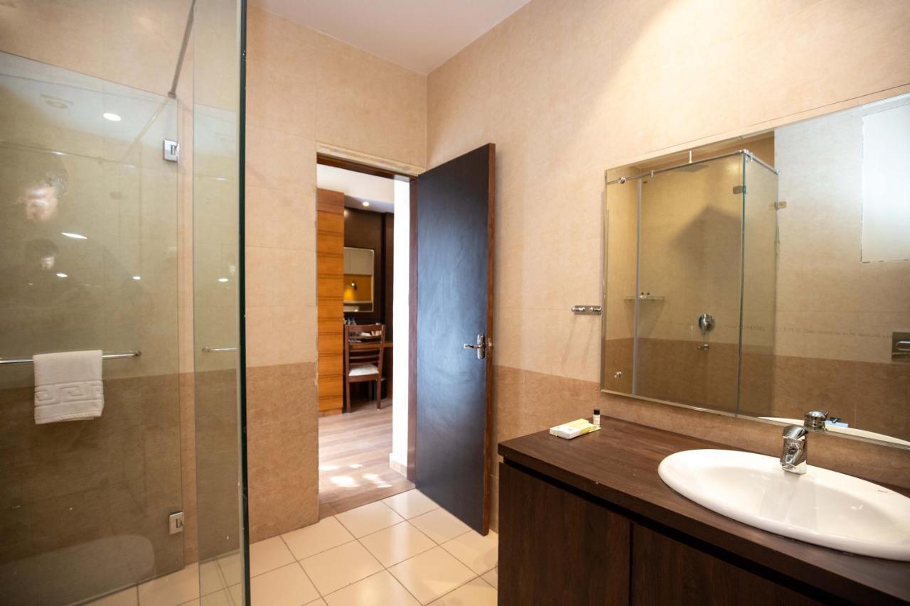 Hotel Palm International Butwal ภายนอก รูปภาพ