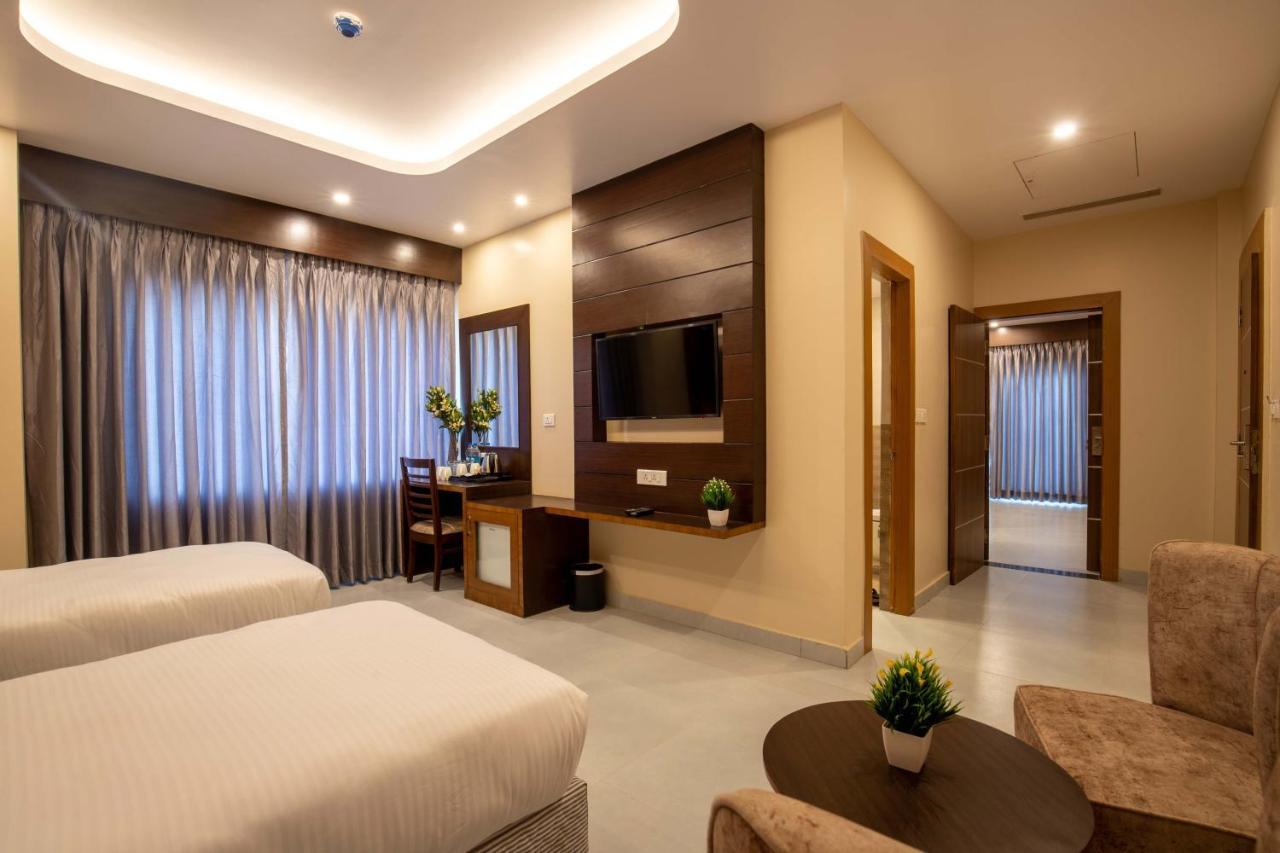 Hotel Palm International Butwal ภายนอก รูปภาพ