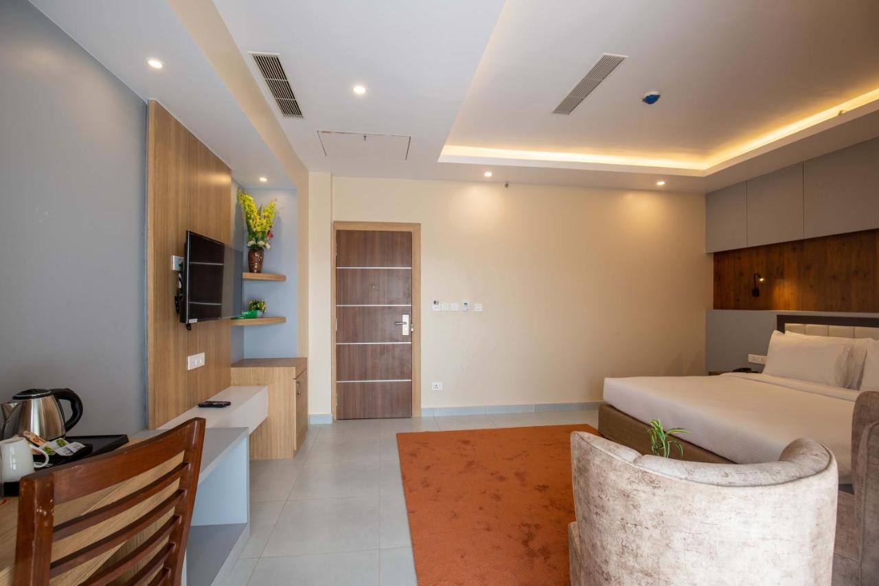 Hotel Palm International Butwal ภายนอก รูปภาพ
