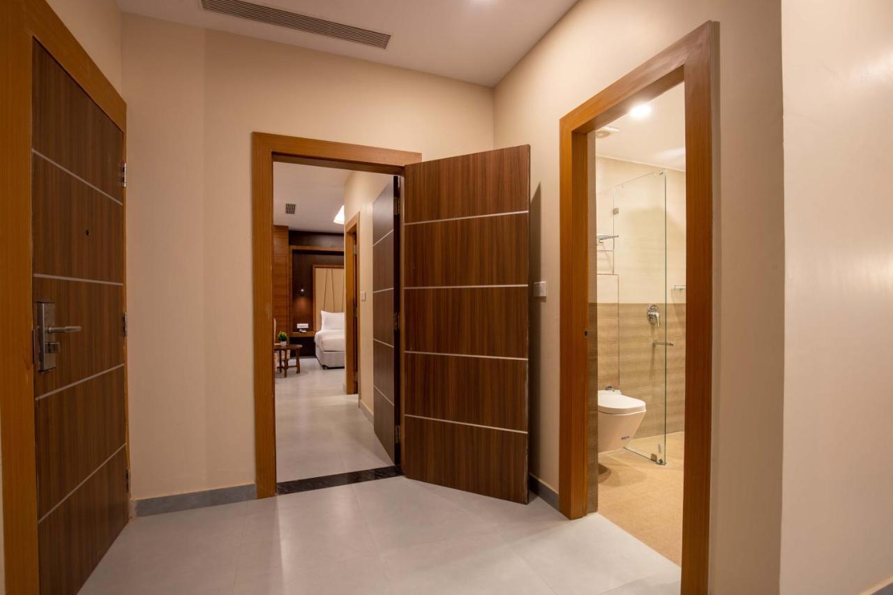 Hotel Palm International Butwal ภายนอก รูปภาพ