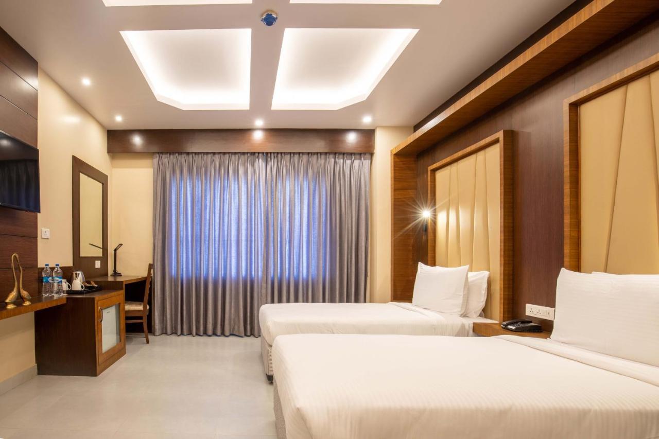 Hotel Palm International Butwal ภายนอก รูปภาพ