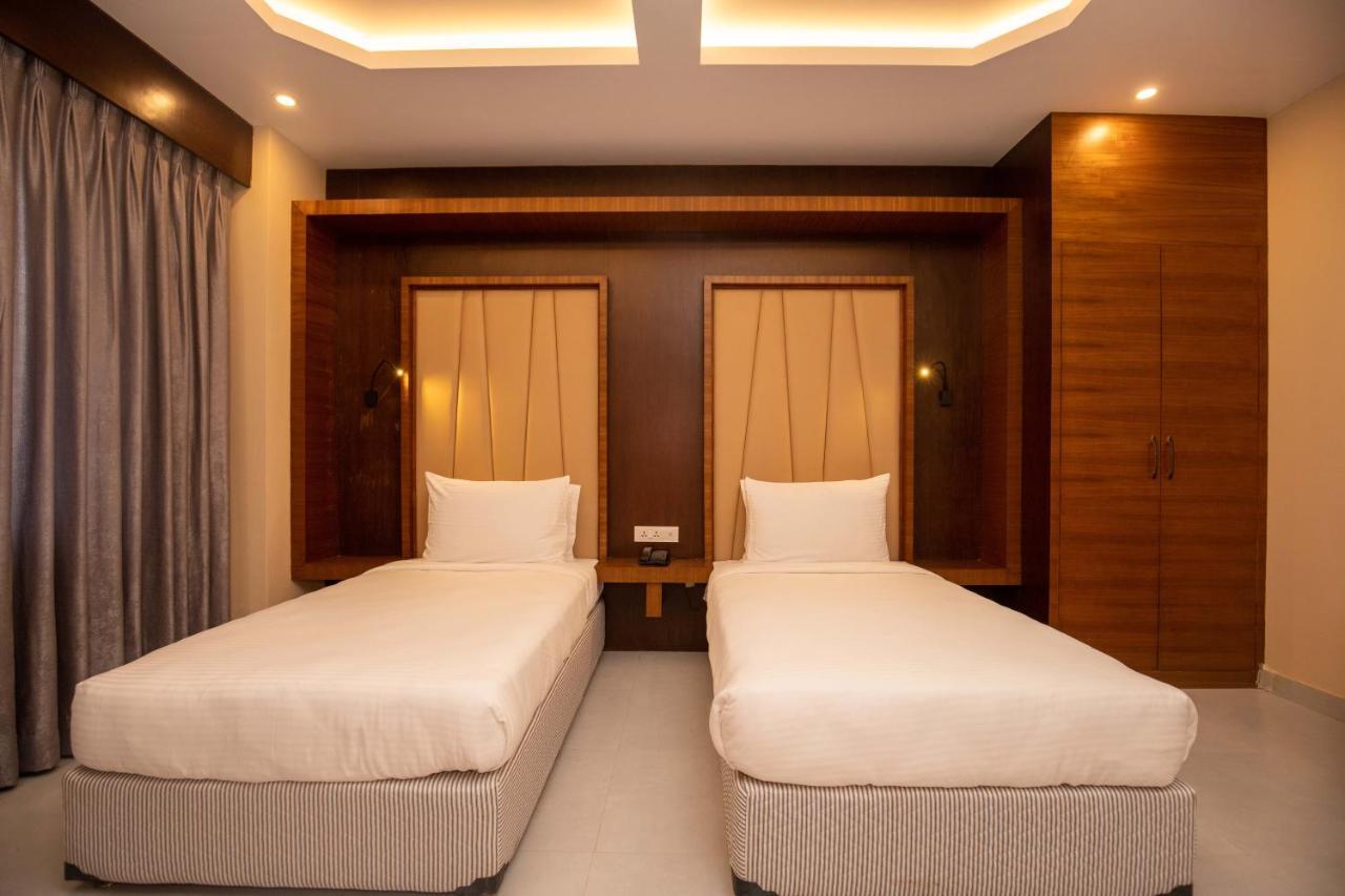 Hotel Palm International Butwal ภายนอก รูปภาพ