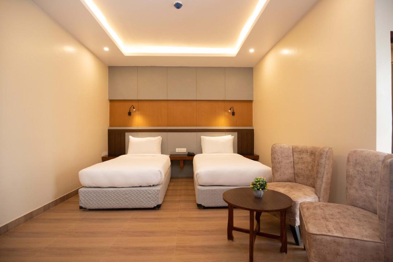 Hotel Palm International Butwal ภายนอก รูปภาพ
