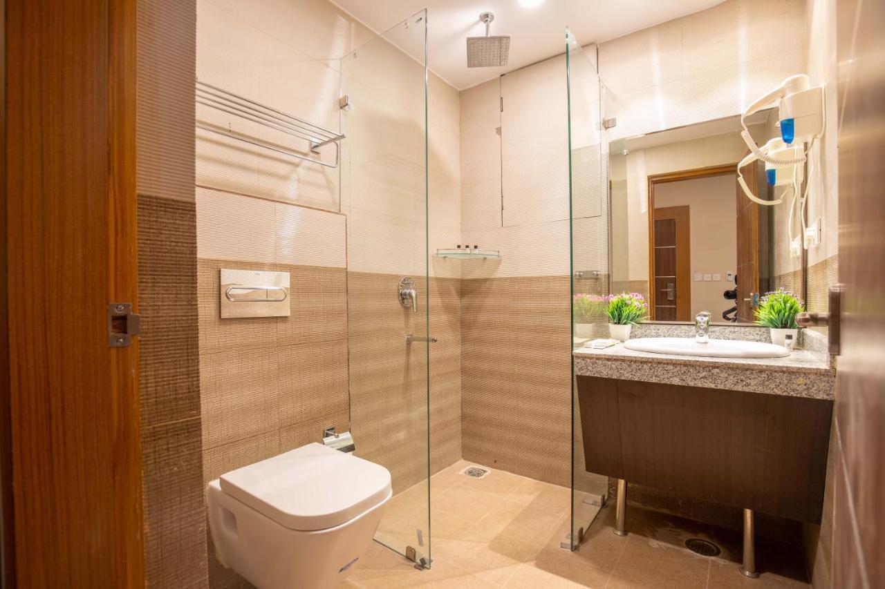 Hotel Palm International Butwal ภายนอก รูปภาพ
