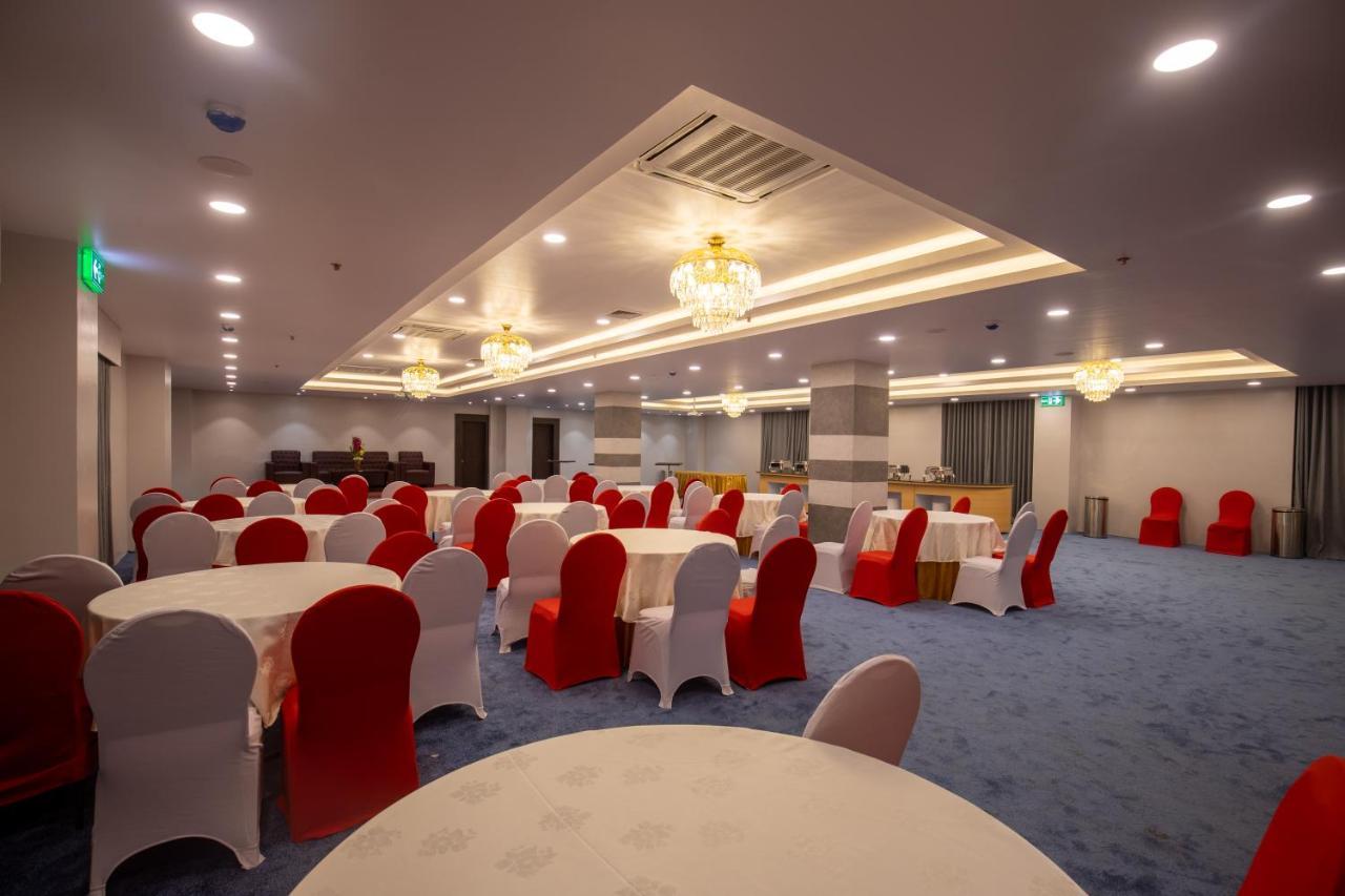 Hotel Palm International Butwal ภายนอก รูปภาพ