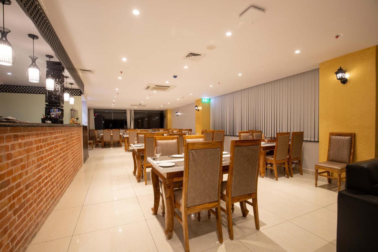 Hotel Palm International Butwal ภายนอก รูปภาพ