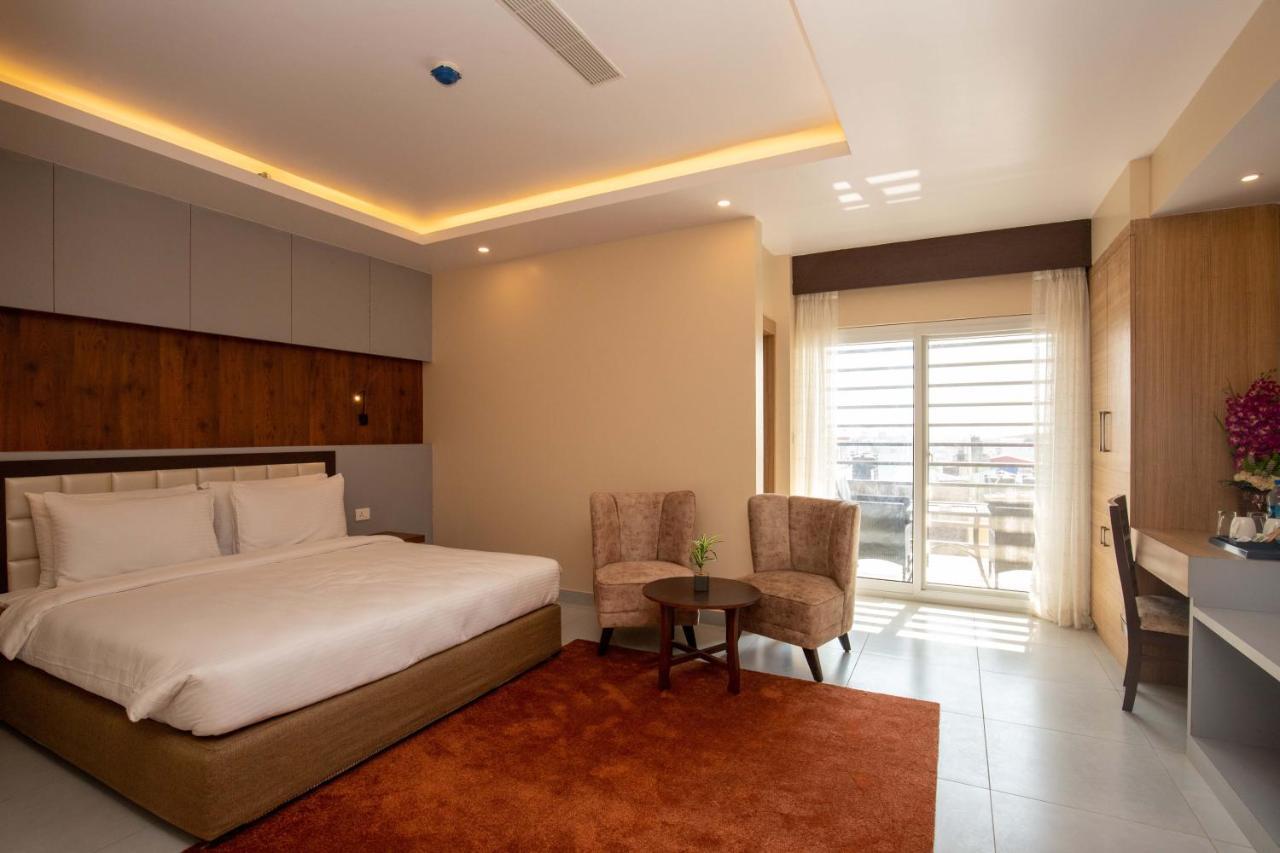 Hotel Palm International Butwal ภายนอก รูปภาพ